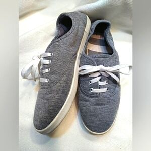 🛍BUNDLE ONLY🛍LADIES GRAY BUDDY SNEAKERS